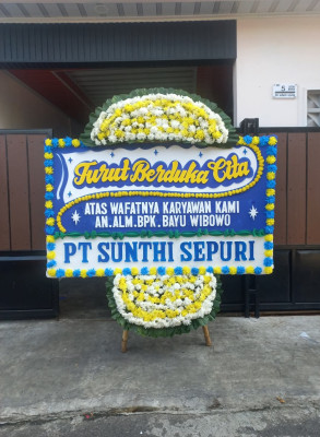 Papan Bunga Duka di Sindangresmi
