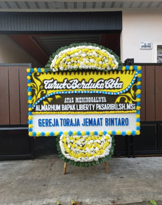 Papan Bunga Duka di Sindangresmi