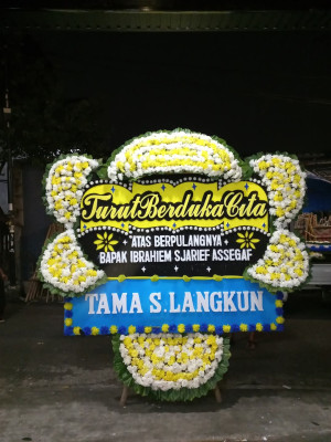 Papan Bunga Duka di Sindangresmi