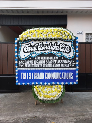 Papan Bunga Duka di Sindangresmi